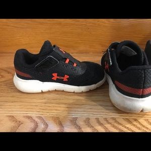 Toddler shoes- size 6- Nike & UA